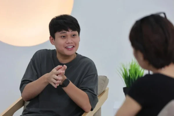 Duy Thẩm Chàng Reviewer Công Nghệ Triệu View và Hành Trình Đầy Thử Thách