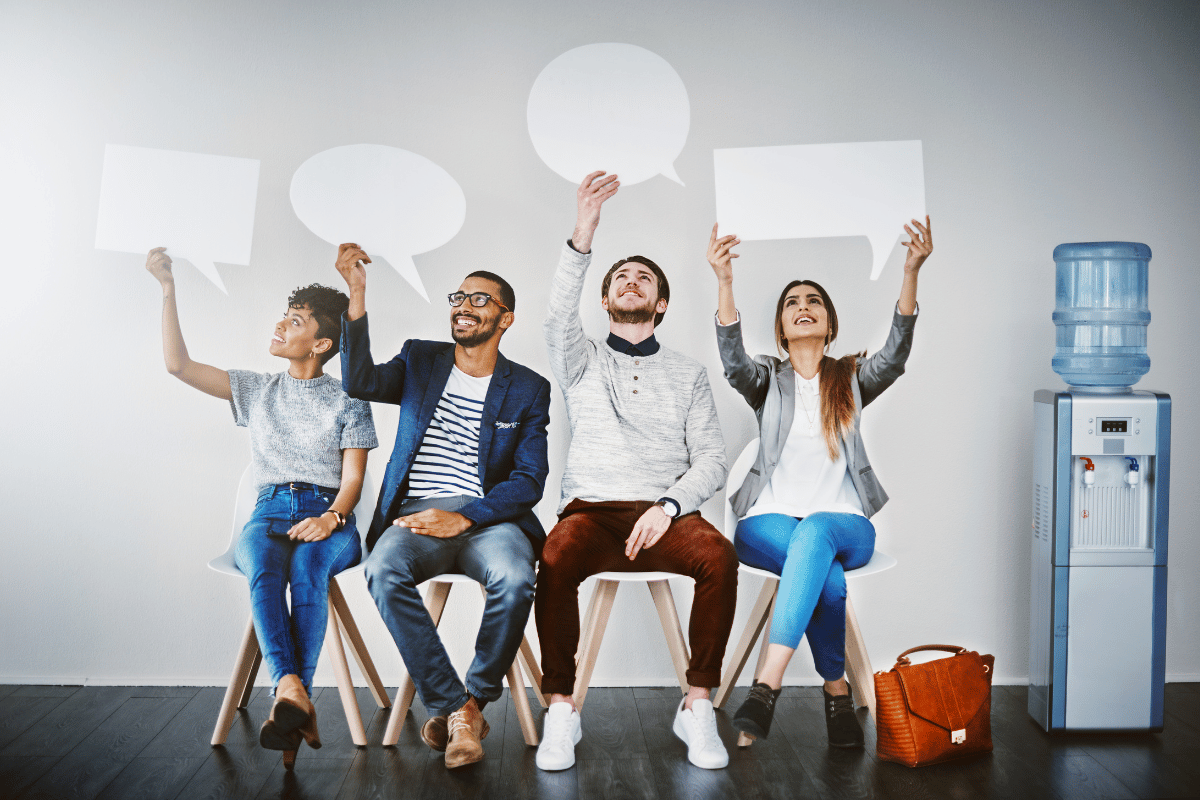Tại sao nên sử dụng mẫu tin nhắn trả lời nhanh Fanpage?